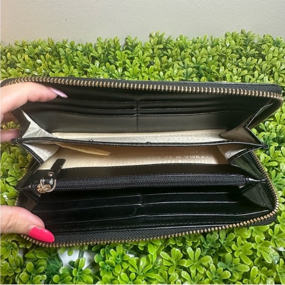 Kate Spade Black & White Striped Leather Wallet - Picture 7 of 12
